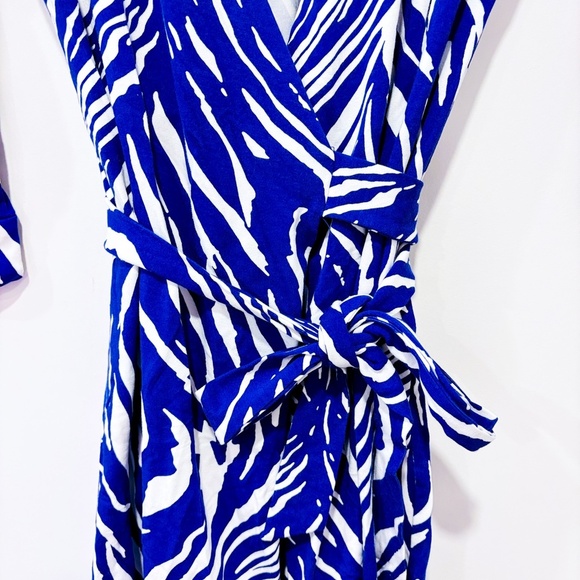DIANE VON FURSTENBERG Blue zebra wrap dress - Picture 10 of 11